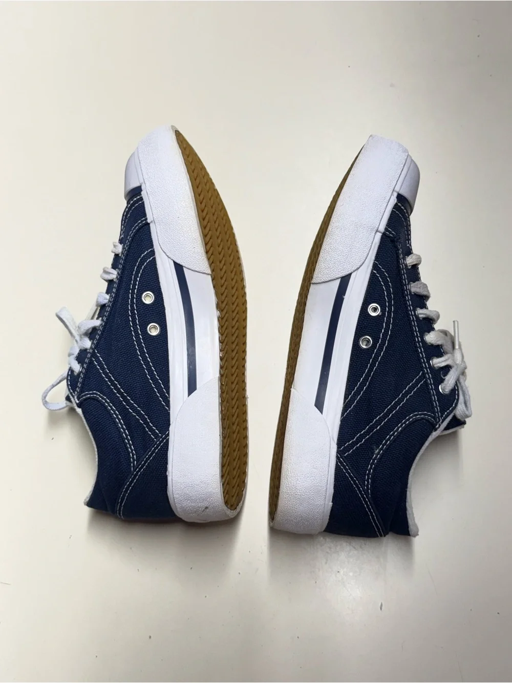 Nike Women’s Canvas Low Top Sneakers Blue White Lace-Up Casual Size 6 Pre owned